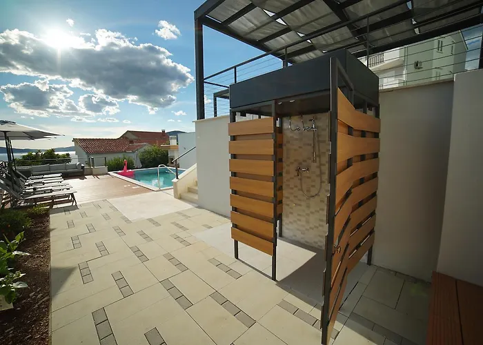 Apartments Gazebo