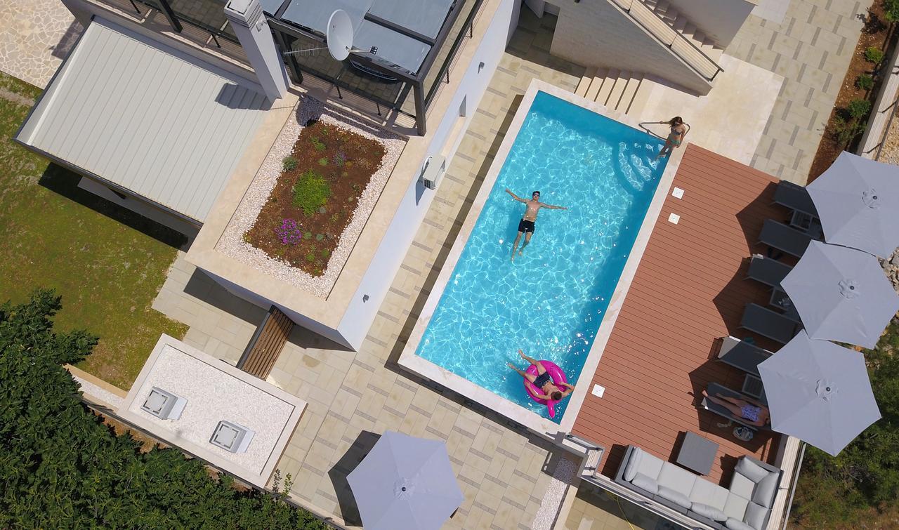 Gazebo Apartment